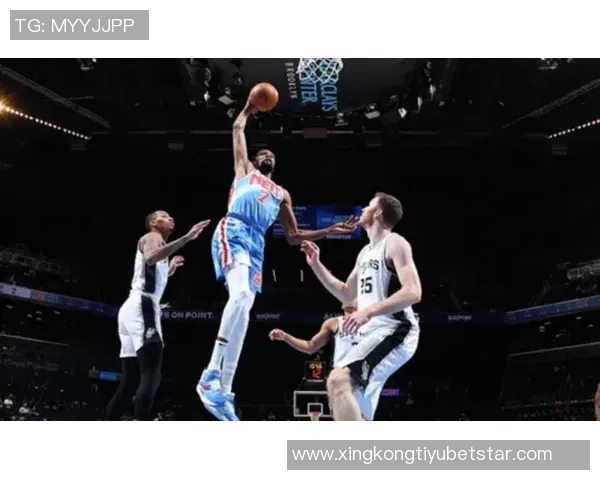 瓦兰替补出战18分钟表现抢眼贡献10分9板助力解放约老师压力